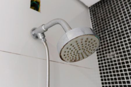 Casa à venda com 450m², 3 quartos e 4 vagas Casa à venda com 450m², 3 quartos e 4 vagasBanheiro da suíte 2