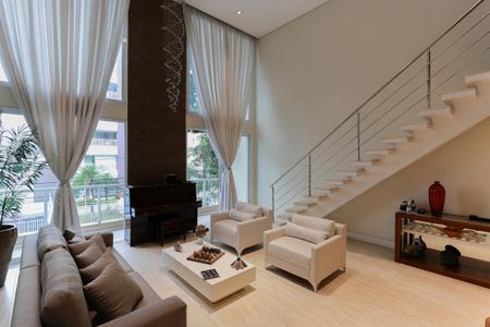 Sala de estar de casa à venda com 3 quartos, 450m² em Santana, São Paulo