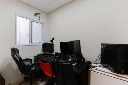 Casa à venda com 450m², 3 quartos e 4 vagas Casa à venda com 450m², 3 quartos e 4 vagasEscritório