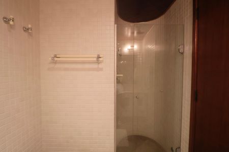 Apartamento para alugar com 280m², 4 quartos e 2 vagas Apartamento para alugar com 280m², 4 quartos e 2 vagasBanheiro Suíte 2