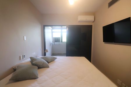 Apartamento para alugar com 280m², 4 quartos e 2 vagas Apartamento para alugar com 280m², 4 quartos e 2 vagasSuíte