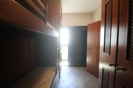 Apartamento para alugar com 280m², 4 quartos e 2 vagas Apartamento para alugar com 280m², 4 quartos e 2 vagasQuarto de Serviço