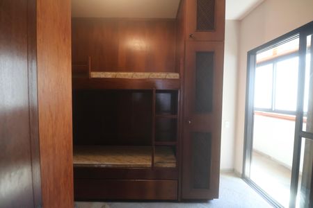 Apartamento para alugar com 280m², 4 quartos e 2 vagas Apartamento para alugar com 280m², 4 quartos e 2 vagasQuarto de Serviço