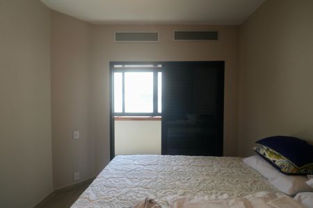 Apartamento para alugar com 280m², 4 quartos e 2 vagas Apartamento para alugar com 280m², 4 quartos e 2 vagasSuíte 3