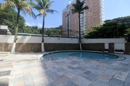 Apartamento para alugar com 280m², 4 quartos e 2 vagas Apartamento para alugar com 280m², 4 quartos e 2 vagasÁrea comum - Piscina