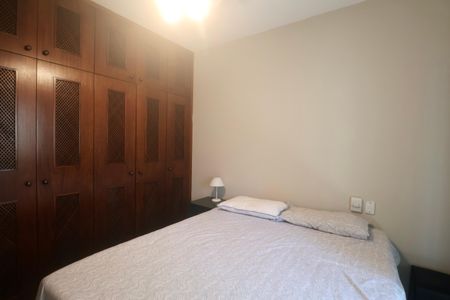 Apartamento para alugar com 280m², 4 quartos e 2 vagas Apartamento para alugar com 280m², 4 quartos e 2 vagasSuíte 2