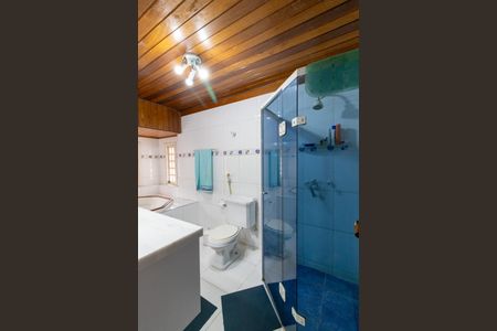 Casa de condomínio à venda com 335m², 4 quartos e 4 vagasBanheiro da Suíte 1