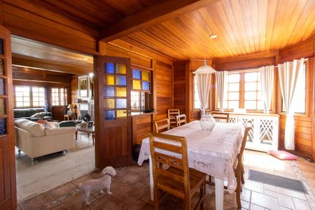 Casa de condomínio à venda com 335m², 4 quartos e 4 vagasSala de Jantar