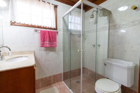 Casa de condomínio à venda com 335m², 4 quartos e 4 vagasBanheiro da Suíte 3