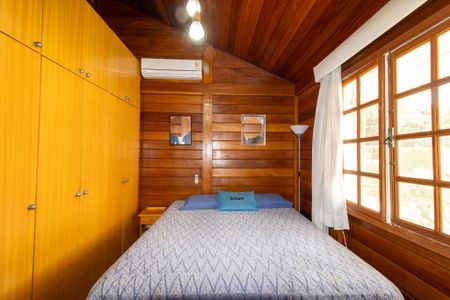 Casa de condomínio à venda com 335m², 4 quartos e 4 vagasSuite 3