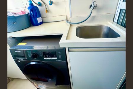 Apartamento à venda com 73m², 2 quartos e 2 vagasÁrea de Serviço