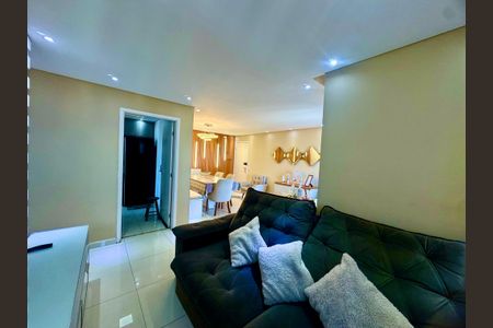 Apartamento à venda com 73m², 2 quartos e 2 vagasSala