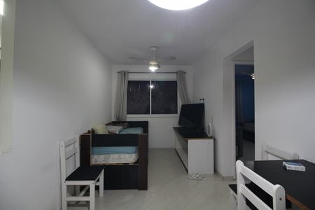 Sala de apartamento para alugar com 2 quartos, 48m² em Jacarepaguá, Rio de Janeiro