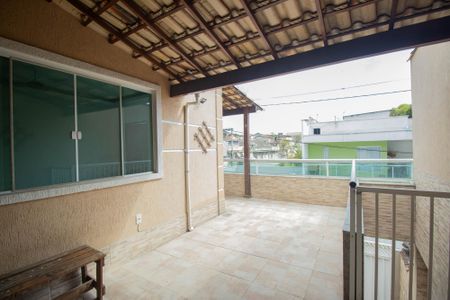 Casa para alugar com 120m², 3 quartos e sem vagaVaranda