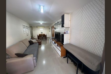 Apartamento à venda com 143m², 3 quartos e 3 vagas Apartamento à venda com 143m², 3 quartos e 3 vagasSala