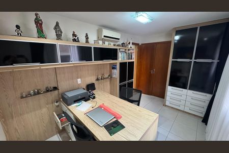 Apartamento à venda com 143m², 3 quartos e 3 vagas Apartamento à venda com 143m², 3 quartos e 3 vagasQuarto 3