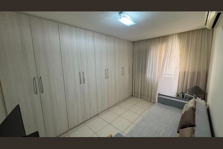 Apartamento à venda com 143m², 3 quartos e 3 vagas Apartamento à venda com 143m², 3 quartos e 3 vagasQuarto 1