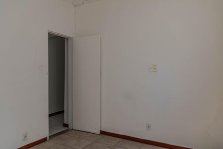 Casa para alugar com 70m², 2 quartos e 2 vagas Casa para alugar com 70m², 2 quartos e 2 vagasQuarto 1