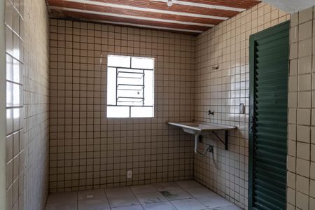 Casa para alugar com 70m², 2 quartos e 2 vagas Casa para alugar com 70m², 2 quartos e 2 vagasCozinha