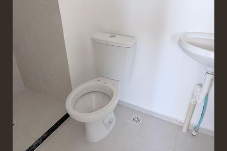 Apartamento à venda com 39m², 2 quartos e sem vagaBanheiro