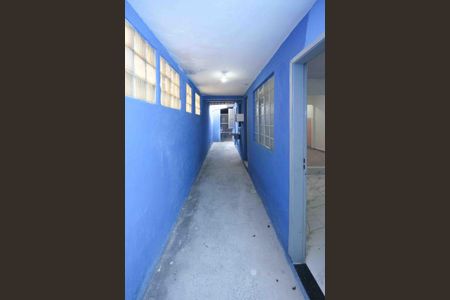 Casa para alugar com 55m², 2 quartos e 1 vaga Casa para alugar com 55m², 2 quartos e 1 vagaCorredor