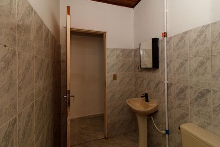 Casa para alugar com 36m², 1 quarto e sem vaga Casa para alugar com 36m², 1 quarto e sem vagaBanheiro