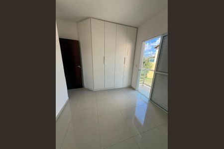 Casa de condomínio para alugar com 100m², 2 quartos e 2 vagas Casa de condomínio para alugar com 100m², 2 quartos e 2 vagasQuarto