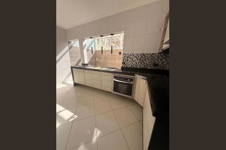 Casa de condomínio para alugar com 100m², 2 quartos e 2 vagas Casa de condomínio para alugar com 100m², 2 quartos e 2 vagasCozinha