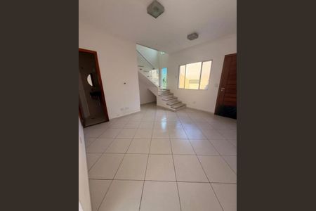 Casa de condomínio para alugar com 100m², 2 quartos e 2 vagas Casa de condomínio para alugar com 100m², 2 quartos e 2 vagasSala