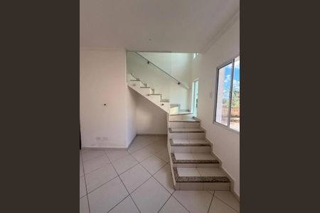 Casa de condomínio para alugar com 100m², 2 quartos e 2 vagas Casa de condomínio para alugar com 100m², 2 quartos e 2 vagasSala