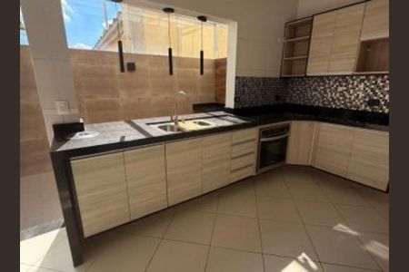 Casa de condomínio para alugar com 100m², 2 quartos e 2 vagas Casa de condomínio para alugar com 100m², 2 quartos e 2 vagasCozinha