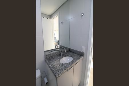 Banheiro de apartamento para alugar com 1 quarto, 25m² em Butantã, São Paulo
