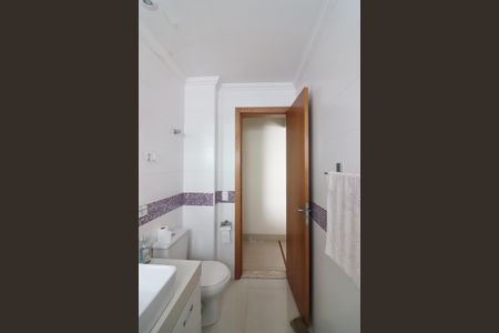 Apartamento à venda com 67m², 2 quartos e 1 vagaBanheiro Social