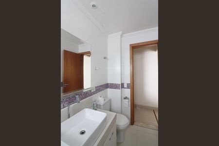 Apartamento à venda com 67m², 2 quartos e 1 vagaBanheiro Social