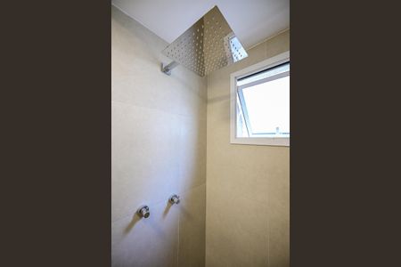 Apartamento à venda com 110m², 3 quartos e 2 vagasChuveiro do Banheiro da Suíte 1