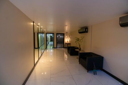 Apartamento à venda com 65m², 2 quartos e 1 vagaPortaria 