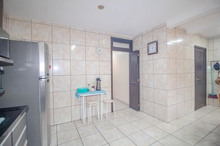 Casa à venda com 161m², 3 quartos e 2 vagasCozinha