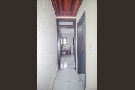 Casa à venda com 161m², 3 quartos e 2 vagasCorredor