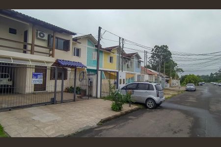 Casa à venda com 161m², 3 quartos e 2 vagasPlaca/Fachada