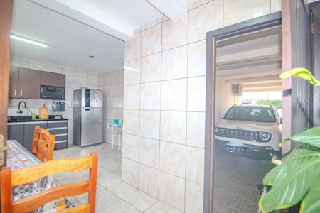 Casa à venda com 161m², 3 quartos e 2 vagasCozinha
