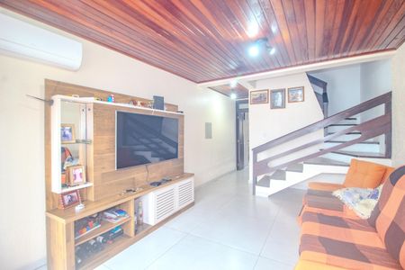 Casa à venda com 161m², 3 quartos e 2 vagasSala