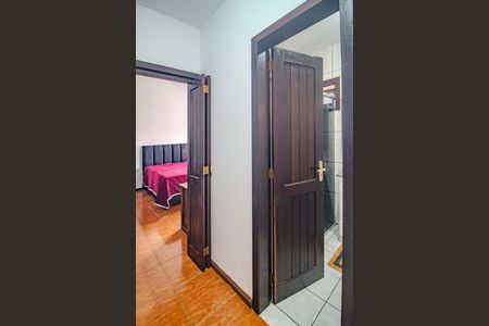 Casa à venda com 161m², 3 quartos e 2 vagasCloset