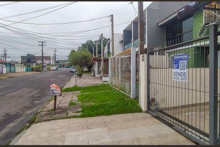 Casa à venda com 161m², 3 quartos e 2 vagasPlaca/Fachada
