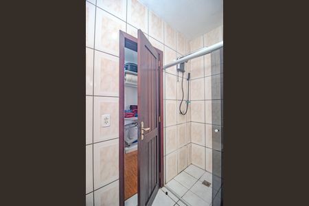 Casa à venda com 161m², 3 quartos e 2 vagasBanheiro da suite