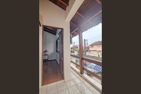 Casa à venda com 161m², 3 quartos e 2 vagasVaranda