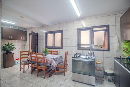 Casa à venda com 161m², 3 quartos e 2 vagasCozinha