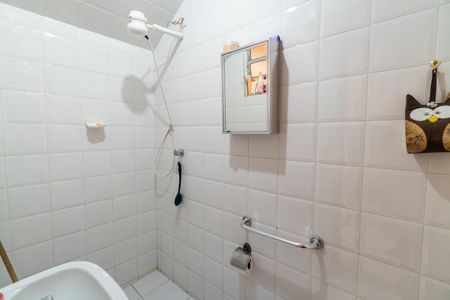 Casa à venda com 100m², 2 quartos e 1 vagaBanheiro de serviço