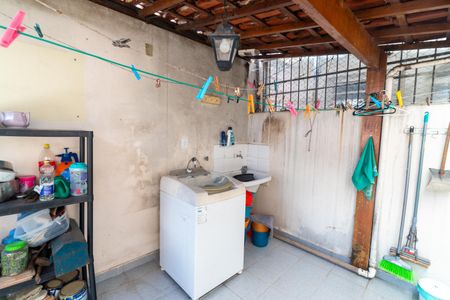 Casa à venda com 100m², 2 quartos e 1 vagaLavanderia