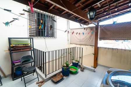 Casa à venda com 100m², 2 quartos e 1 vagaLavanderia