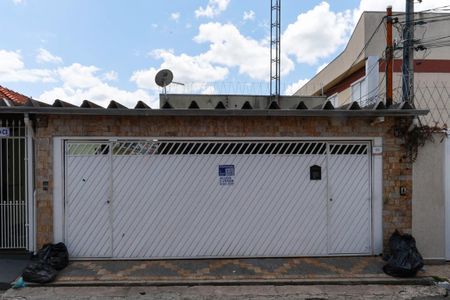 Casa para alugar com 390m², 3 quartos e 3 vagas Casa para alugar com 390m², 3 quartos e 3 vagasFachada + plaquinha